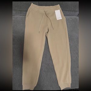 Scuba HR Jogger Trench size 8